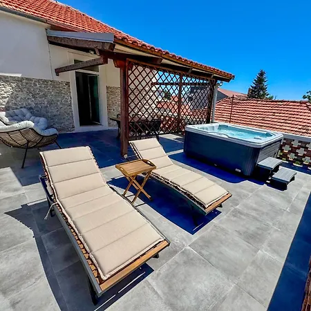 Karuzz Heated Jacuzzi Lejlighed Zadar