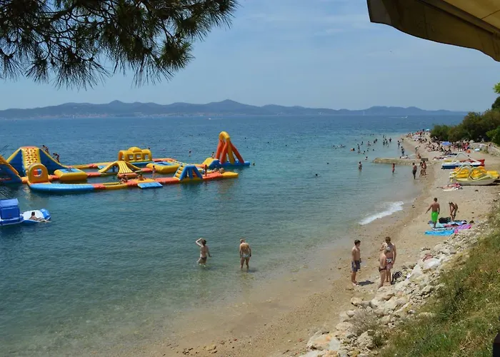 Karuzz Heated Jacuzzi Apartman *