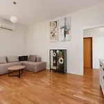 Appartement Karuzz Heated Jacuzzi Zadar