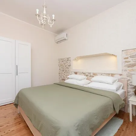 Karuzz Heated Jacuzzi