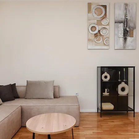 Karuzz Heated Jacuzzi *