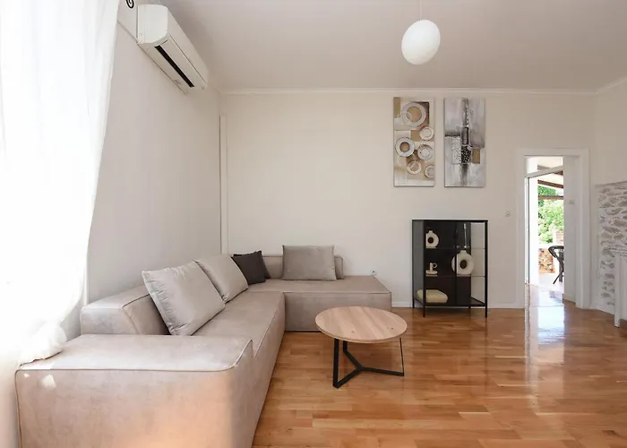 Appartement Karuzz Heated Jacuzzi Zadar